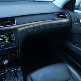 Foto inzerátu Škoda Superb 2.0 TSI