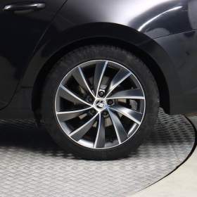 Foto inzerátu Škoda Superb 2.0 TDI