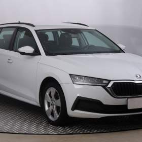 Škoda Octavia 1.5 TSI / 19641106