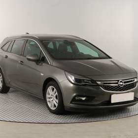 Fotka k inzerátu Opel Astra 1.6 CDTI / 19495133