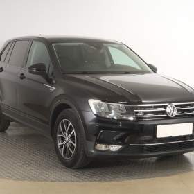 Foto inzerátu Volkswagen Tiguan 2.0 TDI