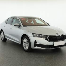 Škoda Octavia 1.5 TSI mHEV / 19641427