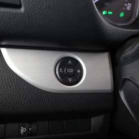 Foto inzerátu Peugeot Traveller 2.0 BlueHDi