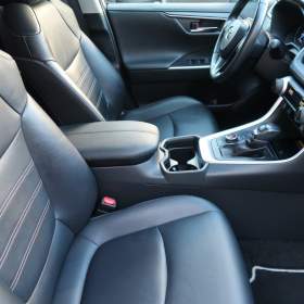 Foto inzerátu Toyota Rav4 2.5 Hybrid