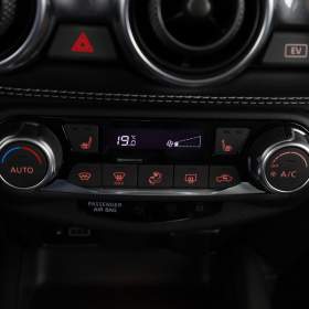 Foto inzerátu Nissan Juke 1.6 Hybrid