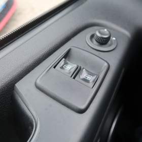 Foto inzerátu Opel Vivaro 1.6 BiCDTI