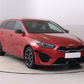 Kia Ceed 1.6 CRDi MHEV / 19644557