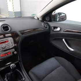 Foto inzerátu Ford Mondeo 2.0 16V