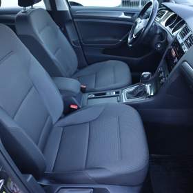 Foto inzerátu Volkswagen Golf 1.6 TDI