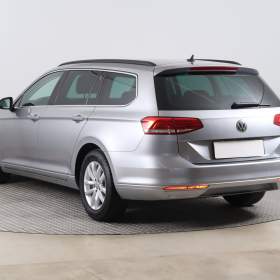 Foto inzerátu Volkswagen Passat 1.6 TDI