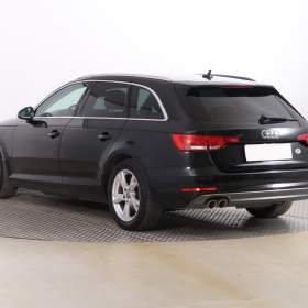 Foto inzerátu Audi A4 2.0 TDI