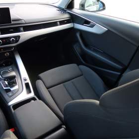 Foto inzerátu Audi A4 2.0 TDI