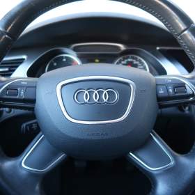 Foto inzerátu Audi A4 3.0 TDI