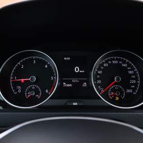 Foto inzerátu Volkswagen Golf 2.0 TDI