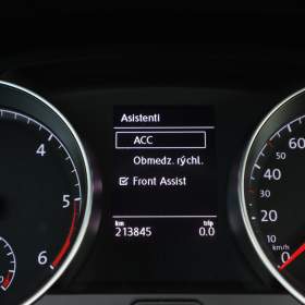 Foto inzerátu Volkswagen Golf 2.0 TDI