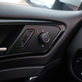 Foto inzerátu Volkswagen Golf 2.0 TDI