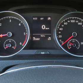 Foto inzerátu Volkswagen Golf 2.0 TDI