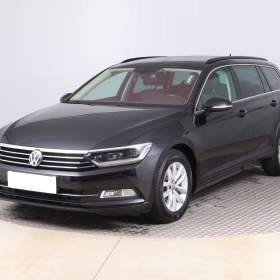 Foto inzerátu Volkswagen Passat 1.6 TDI
