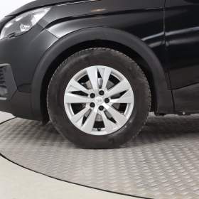 Foto inzerátu Peugeot 5008 1.5 BlueHDi