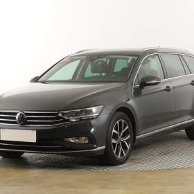 Foto inzerátu Volkswagen Passat 2.0 TDI