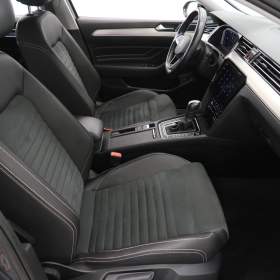 Foto inzerátu Volkswagen Passat 2.0 TDI