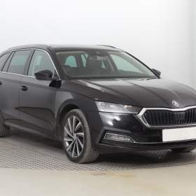 Fotka k inzerátu Škoda Octavia 1.5 TSI / 19175374