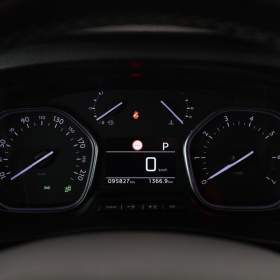 Foto inzerátu Peugeot Traveller 2.0 BlueHDi