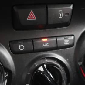 Foto inzerátu Peugeot 208 1.0 VTi