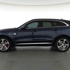 Foto inzerátu Jaguar F-Pace 30d AWD