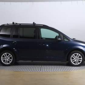 Foto inzerátu Volkswagen Touran 2.0 TDI