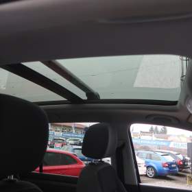 Foto inzerátu Volkswagen Touran 2.0 TDI