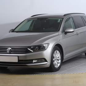 Foto inzerátu Volkswagen Passat 2.0 TDI