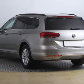 Foto inzerátu Volkswagen Passat 2.0 TDI