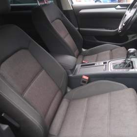 Foto inzerátu Volkswagen Passat 2.0 TDI