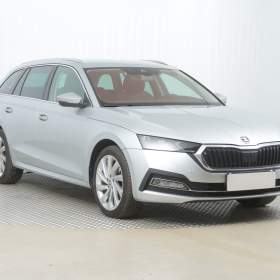 Fotka k inzerátu Škoda Octavia 1.5 TSI / 19591373