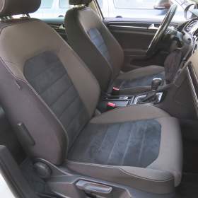 Foto inzerátu Volkswagen Golf 1.6 TDI