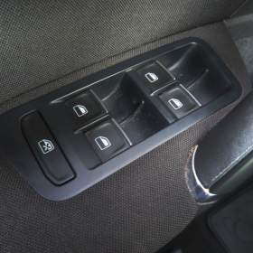 Foto inzerátu Volkswagen Golf 1.6 TDI