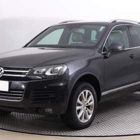 Foto inzerátu Volkswagen Touareg 3.0 TDI