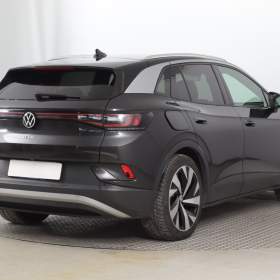 Foto inzerátu Volkswagen ID.4 Pro Perf. (82 kWh)