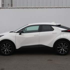Foto inzerátu Toyota C-HR 1.8 Hybrid