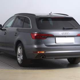 Foto inzerátu Audi A4 2.0 TDI