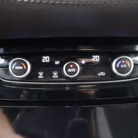 Foto inzerátu Opel Grandland 1.2 Turbo