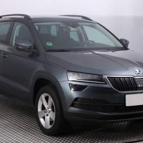 Fotka k inzerátu Škoda Karoq 1.5 TSI / 19521785