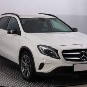 Mercedes- Benz GLA GLA 200 CDI 4MATIC / 19648100