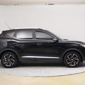 Foto inzerátu MG ZS SUV 1.0 Turbo
