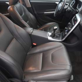 Foto inzerátu Volvo V60 D2 2.0