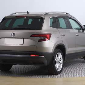 Foto inzerátu Škoda Karoq 1.5 TSI