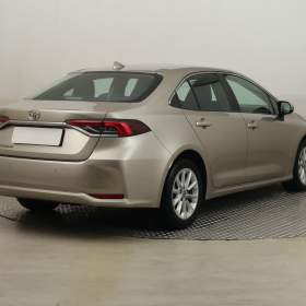 Foto inzerátu Toyota Corolla 1.5 VVT-i