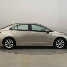 Foto inzerátu Toyota Corolla 1.5 VVT-i