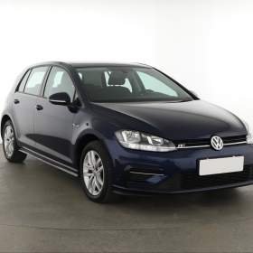 Fotka k inzerátu Volkswagen Golf 1.5 TSI / 19603067